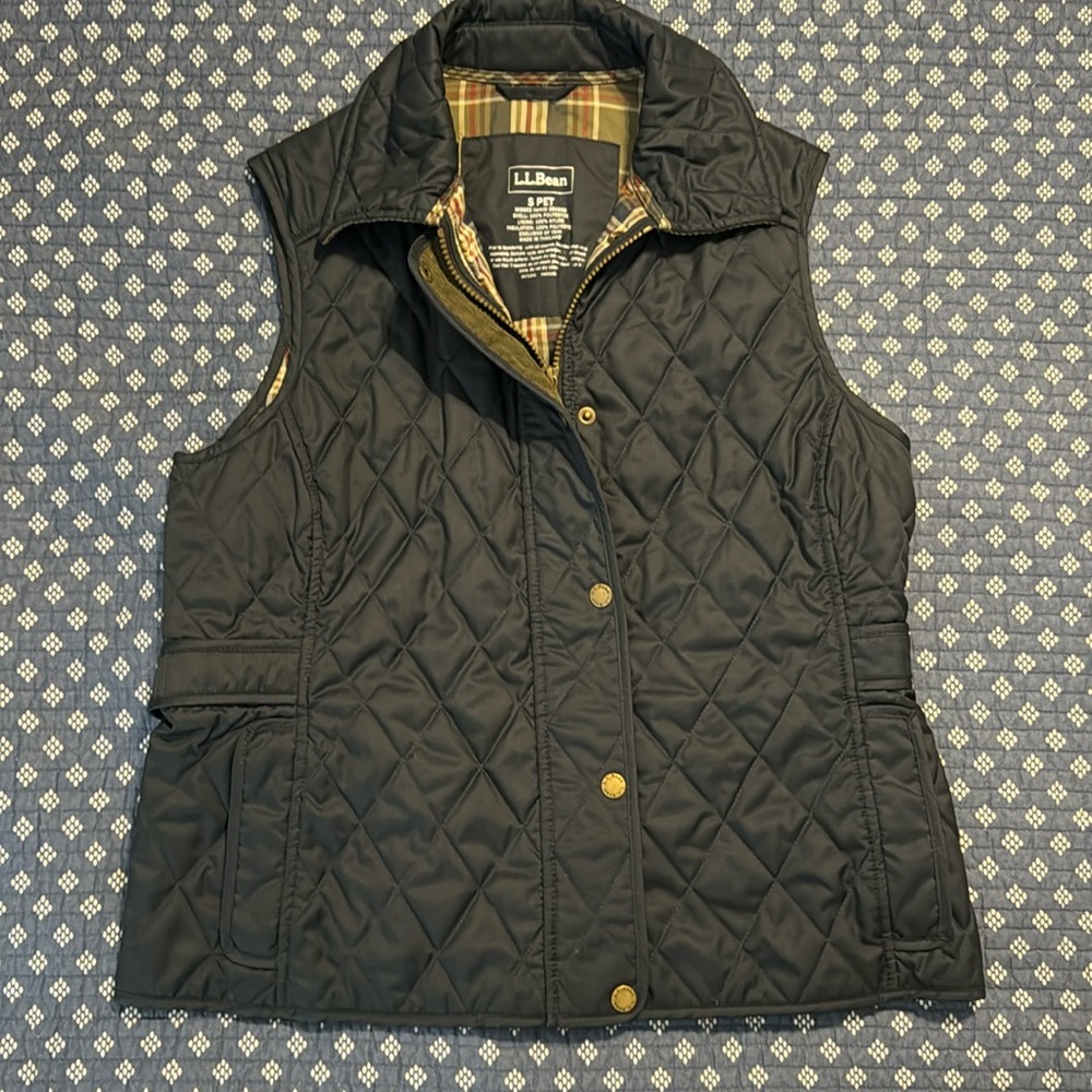COPY - LL Bean Quilted Navy Vest Sz Small Petite